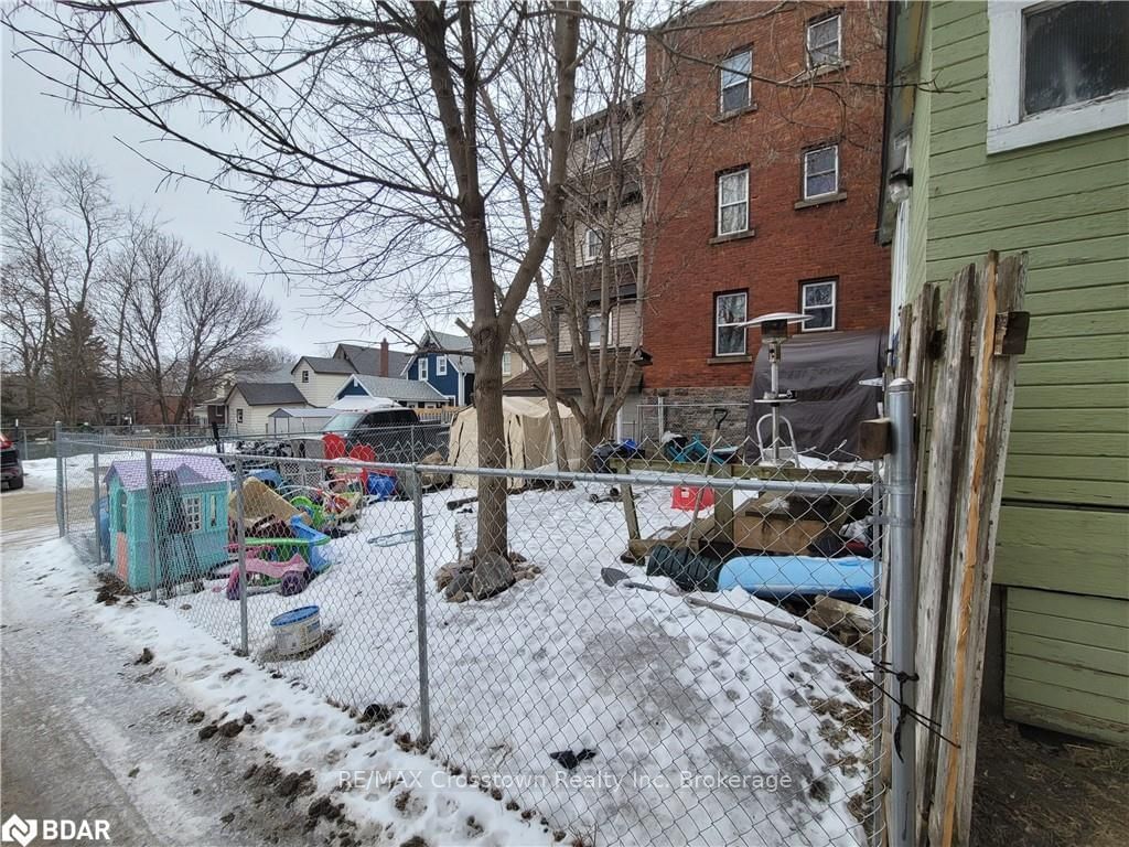 Listing Image 7