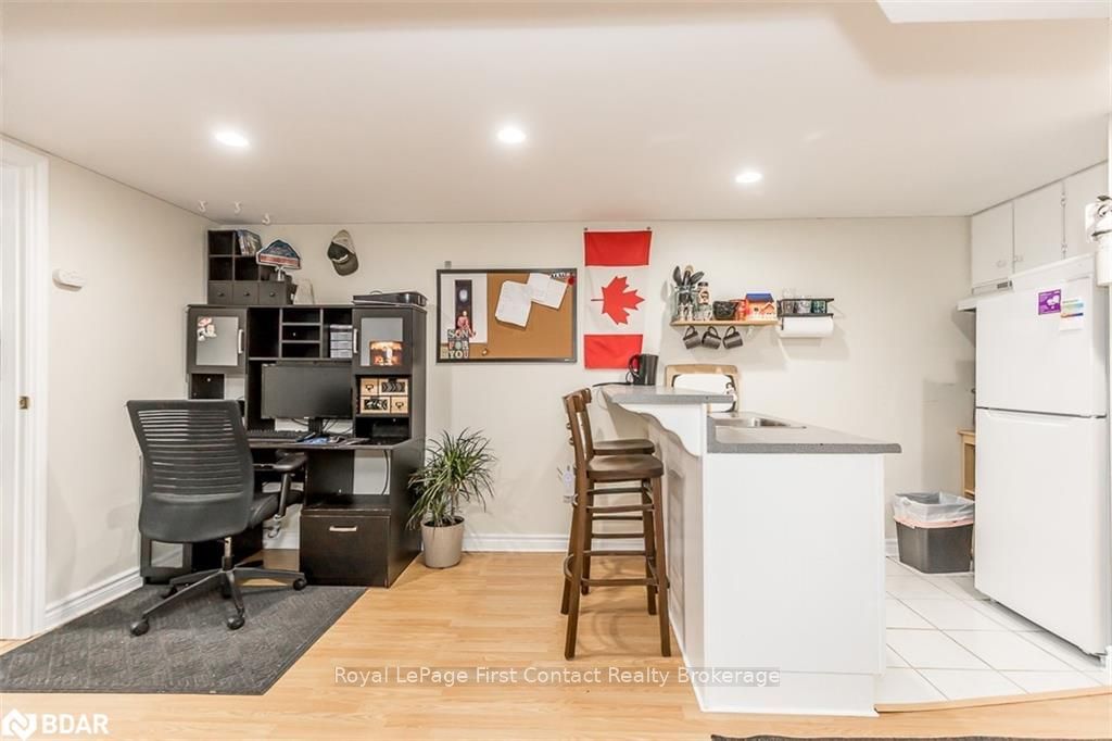 Listing Image 33
