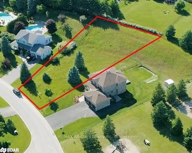 18 MCFADDEN Drive