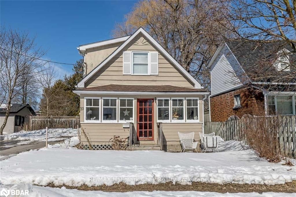 Detached House sold at 10 Dufferin Street, Barrie, Sanford, L4N 2J7 - MLS: S6336159