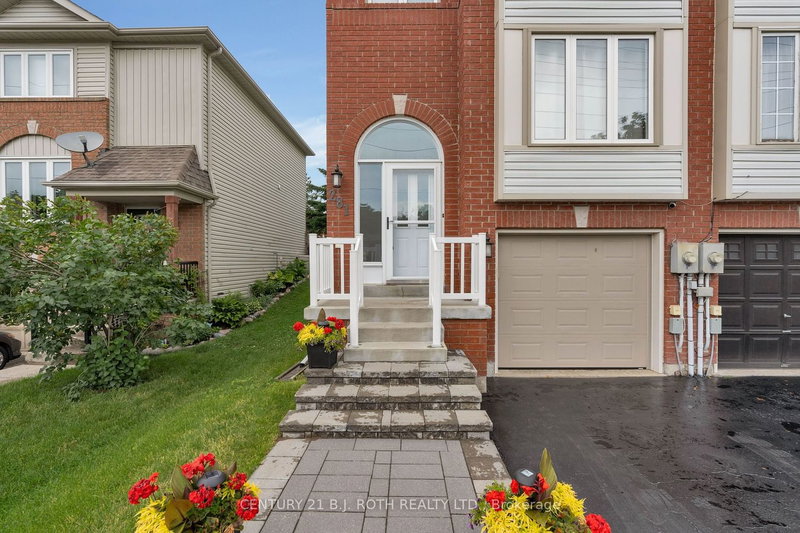 281 Ferndale Dr S, Barrie, L4N 8K1 | Image 3