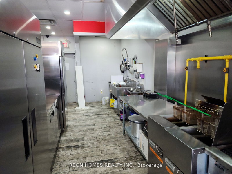 247 West St N, Orillia, L3V 5C9 | Image 3