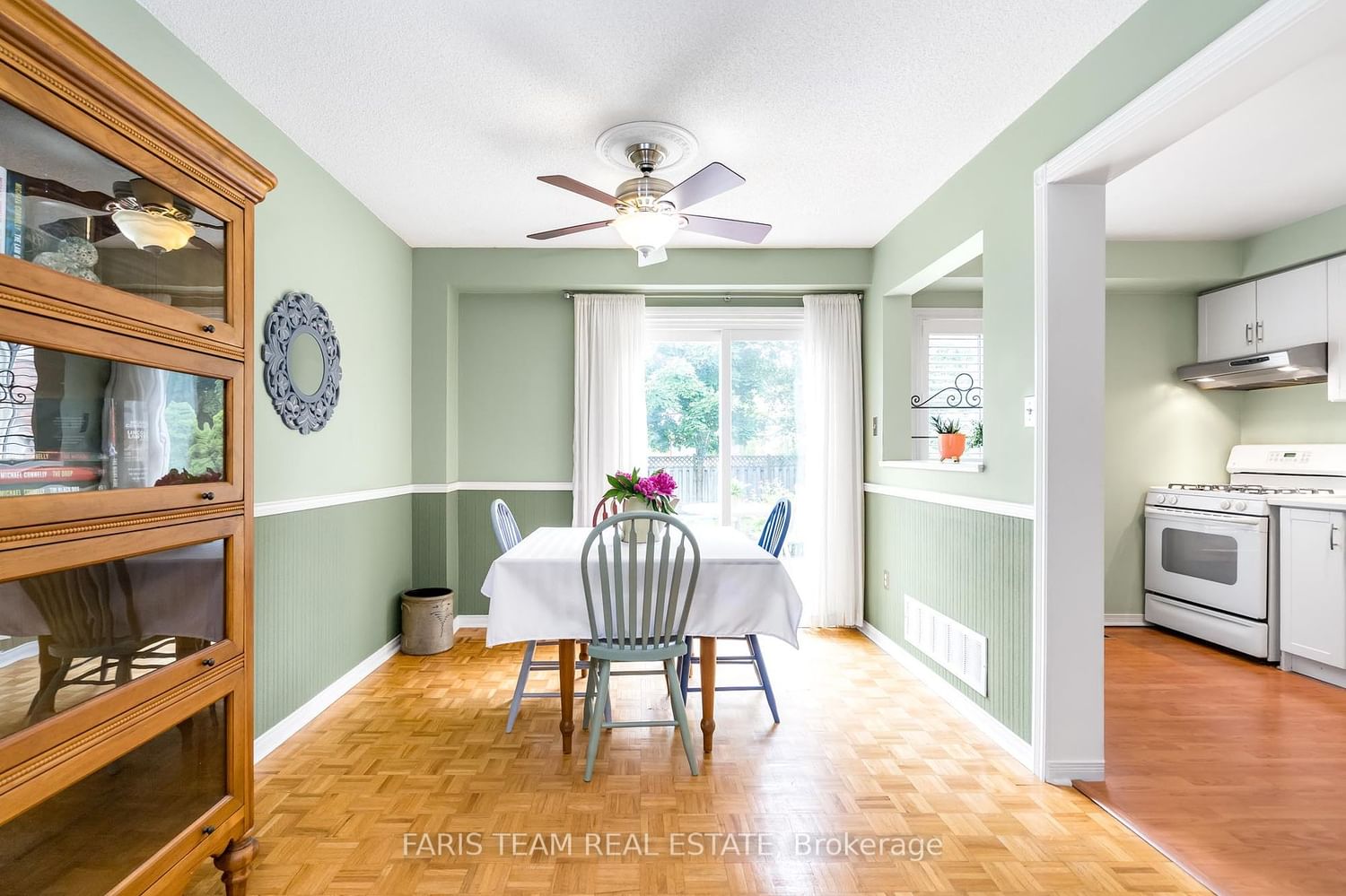 Listing Image 7