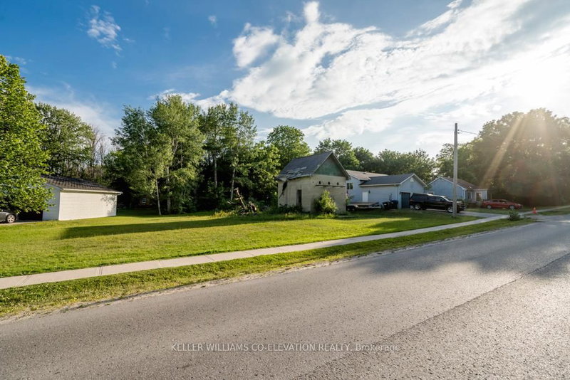 320 Albert St, Tay, L0K 1A0 | Image 2