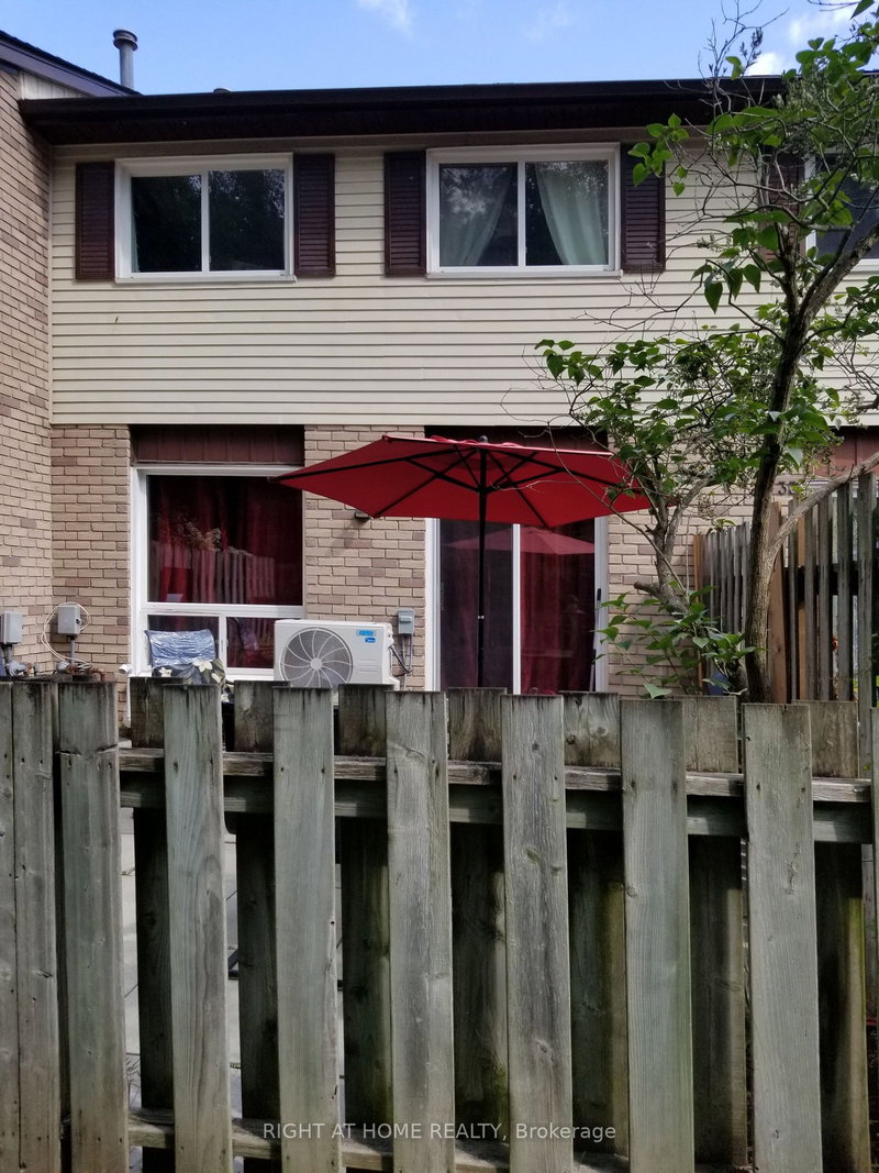 32 - 52 Adelaide St, Barrie, L4N 3T5 | Image 2