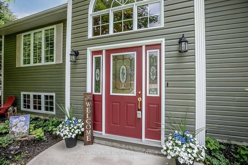 34 Rodrium Rd, Wasaga Beach, L9Z 1R5 | Image 3