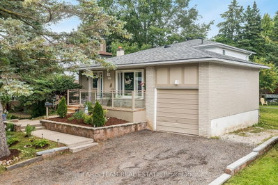 Detached House sold at 12 College Crescent, Barrie, Ontario, L4M 2W2 - Grove East - MLS: S6689470