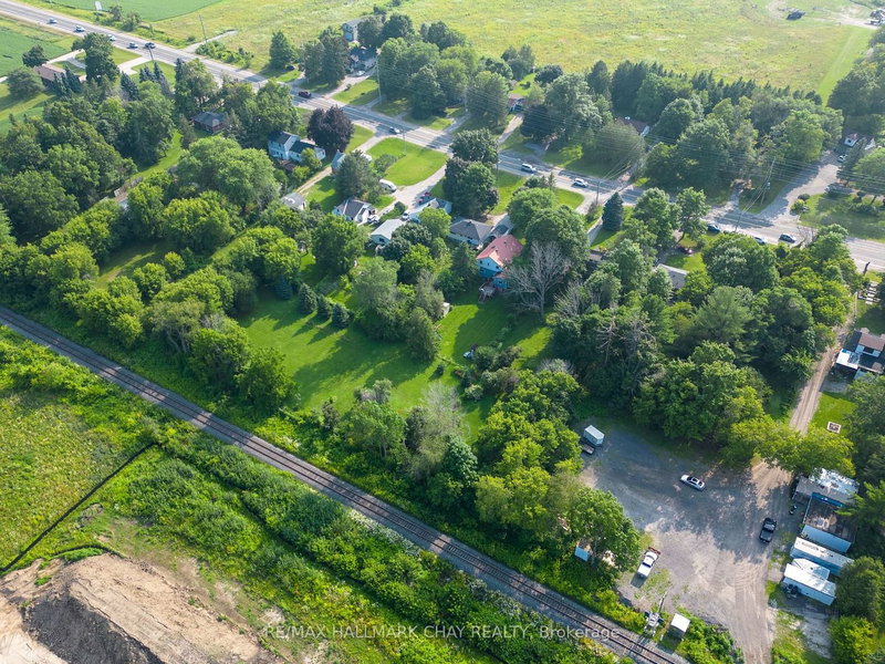 929 Yonge St, Barrie, L9J 0E9 | Image 3