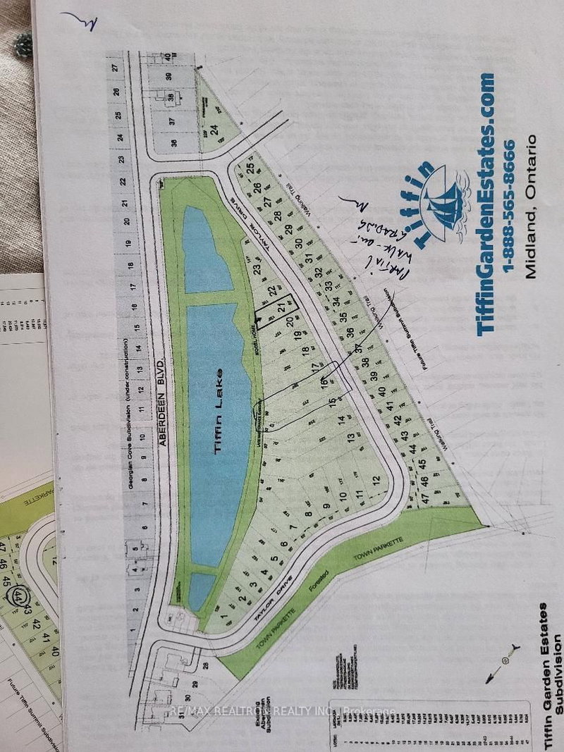 607 Taylor Dr, Midland, L4R 5L9 | Image 2