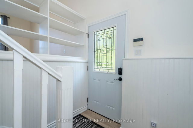 572 SPRUCE Street