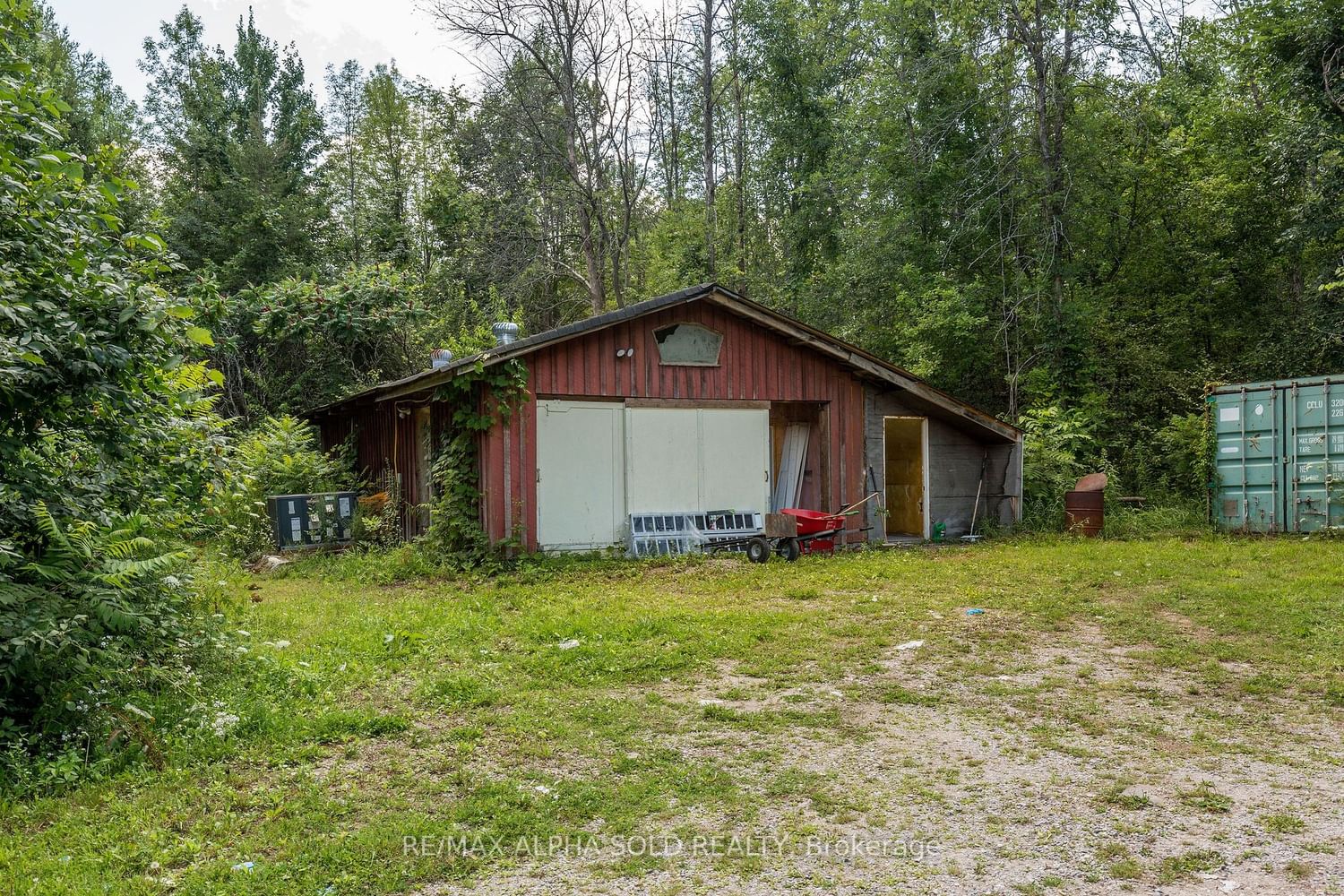 Listing Image 3