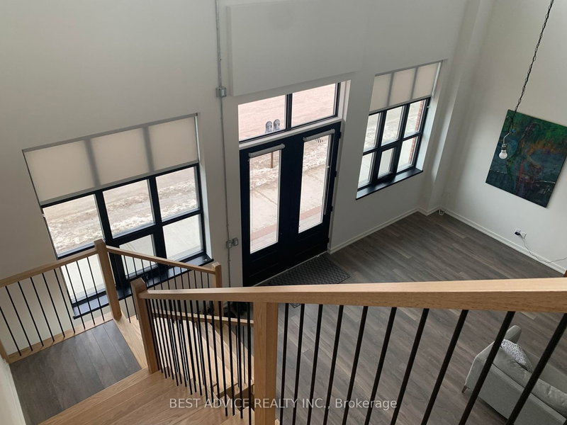 102 - 21 Matchedash St S, Orillia, L3V 4W4 | Image 2