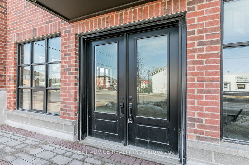 102 - 21 Matchedash St S, Orillia, L3V 4W4 | Image 3