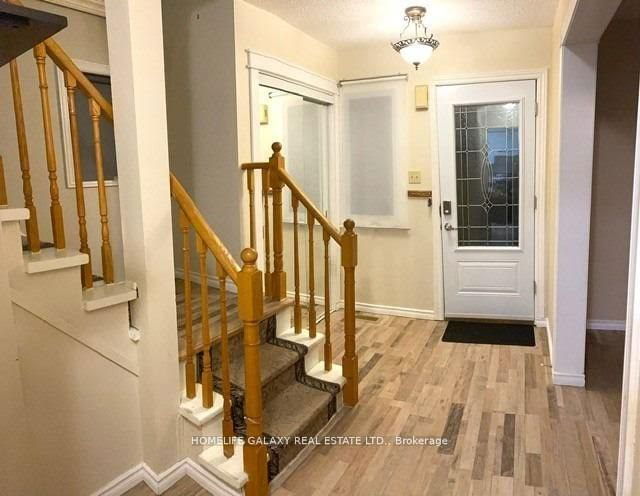 53 Weatherup Crescent