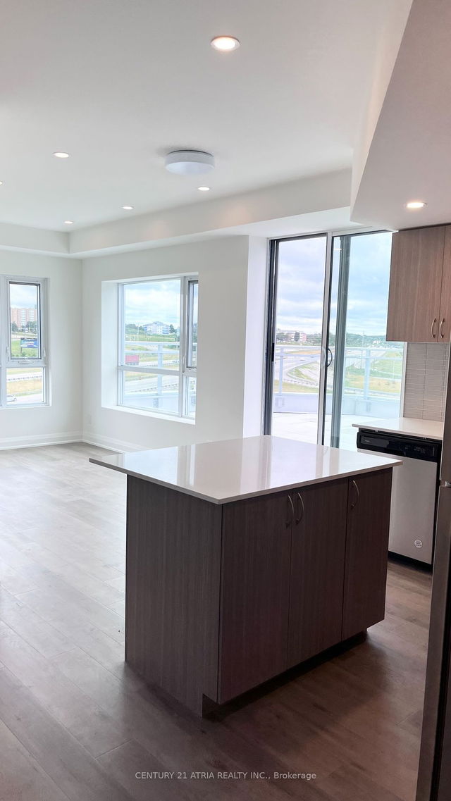 1016 - 58 Lakeside Terrace