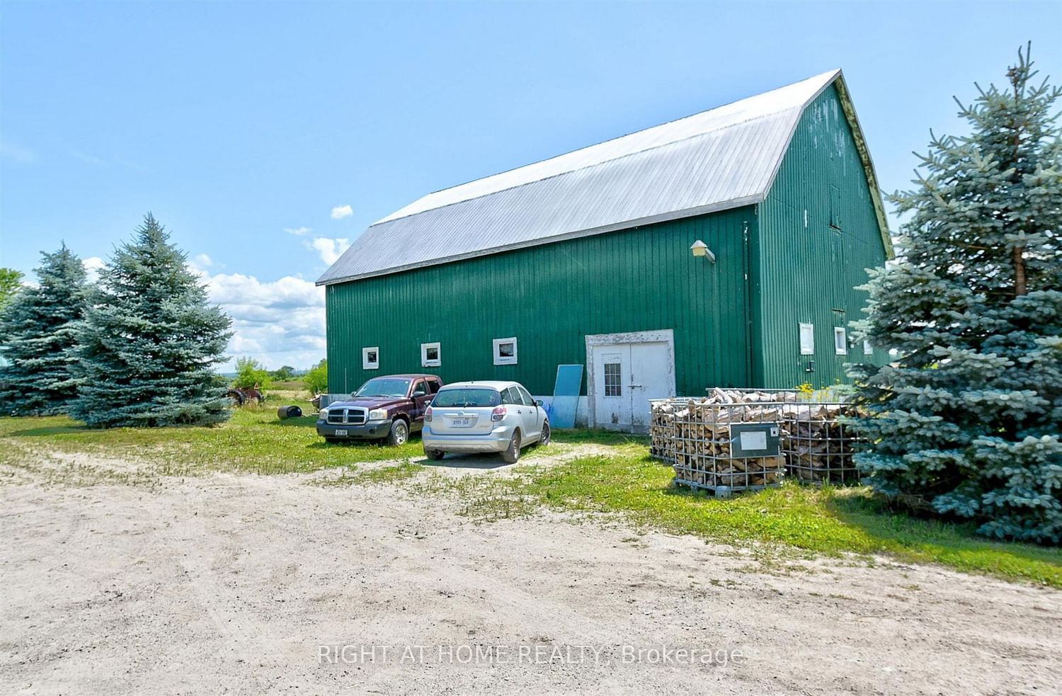 Listing Image 6