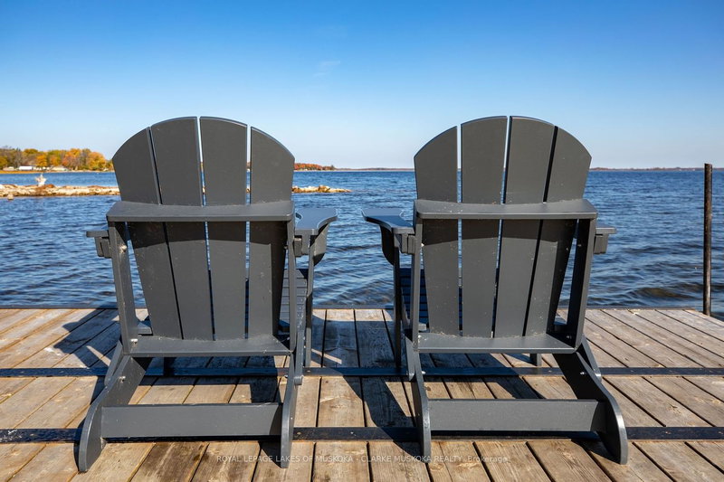 25 Sallows Dr, Tay, L0K 2A0 | Image 2