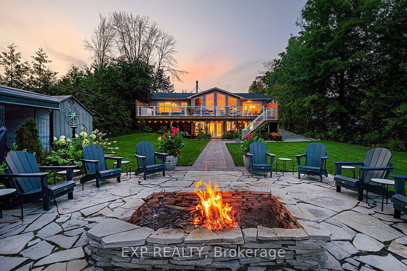 95 Lakeshore Rd E, Oro-Medonte, L0L 2E0 | Image 2