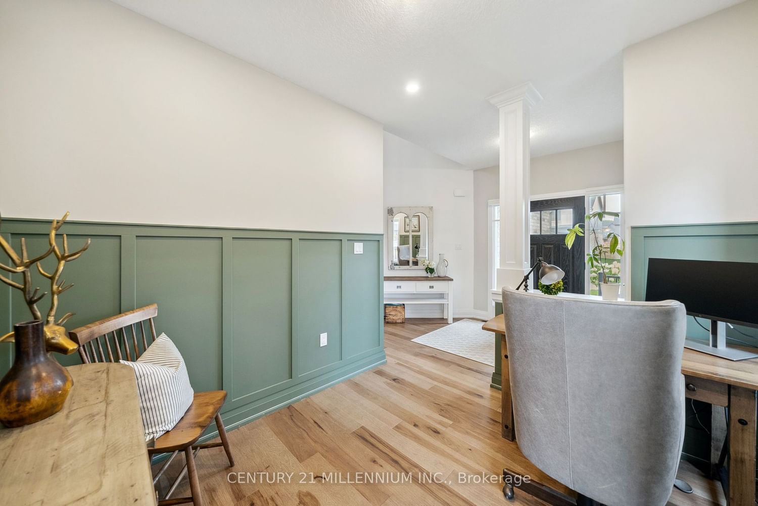 Listing Image 7