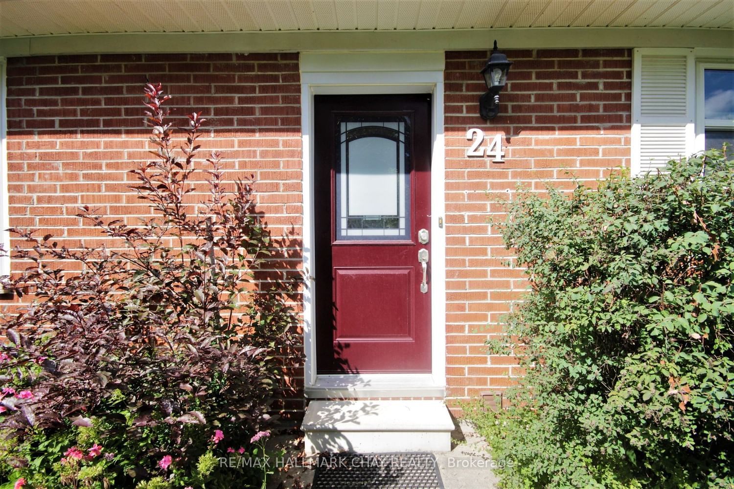 Listing Image 3
