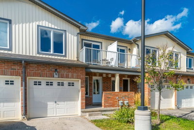 Townhouse sold at 11-90 Sovereign's Gate, Barrie, Ontario, L4N 0Y9 - Innis-Shore - MLS: S6776690