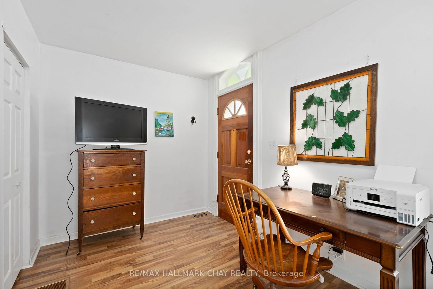 Listing Image 3