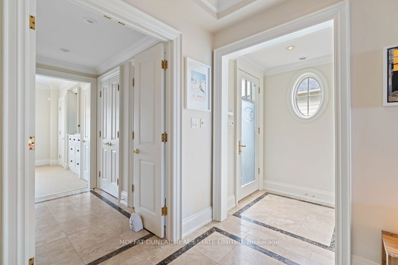 306 - 40 Trott Blvd, Collingwood, L9Y 5K5 | Image 3