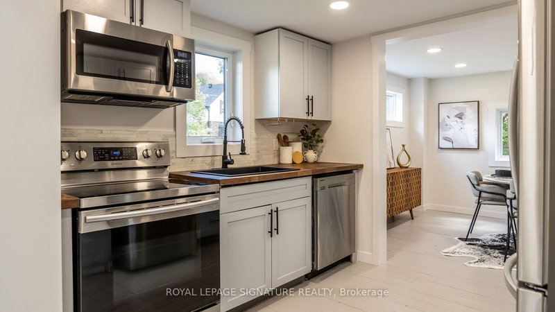 160 Duckworth St, Barrie, L4M 3W4 | Image 3