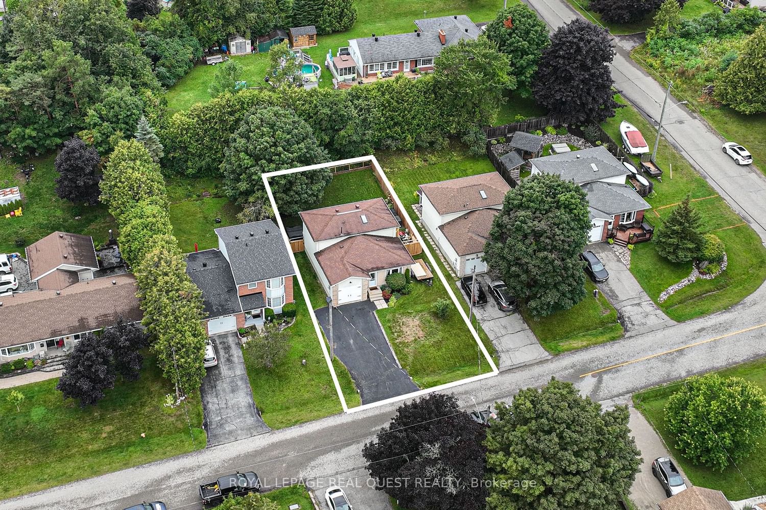 Listing Image 3