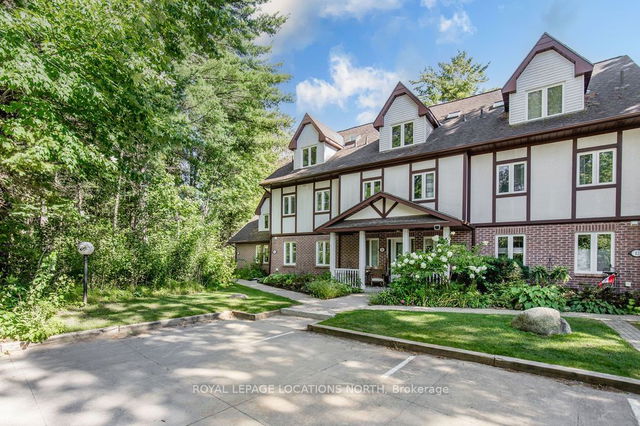 B14 - 14 WASAGA WOODS Circle