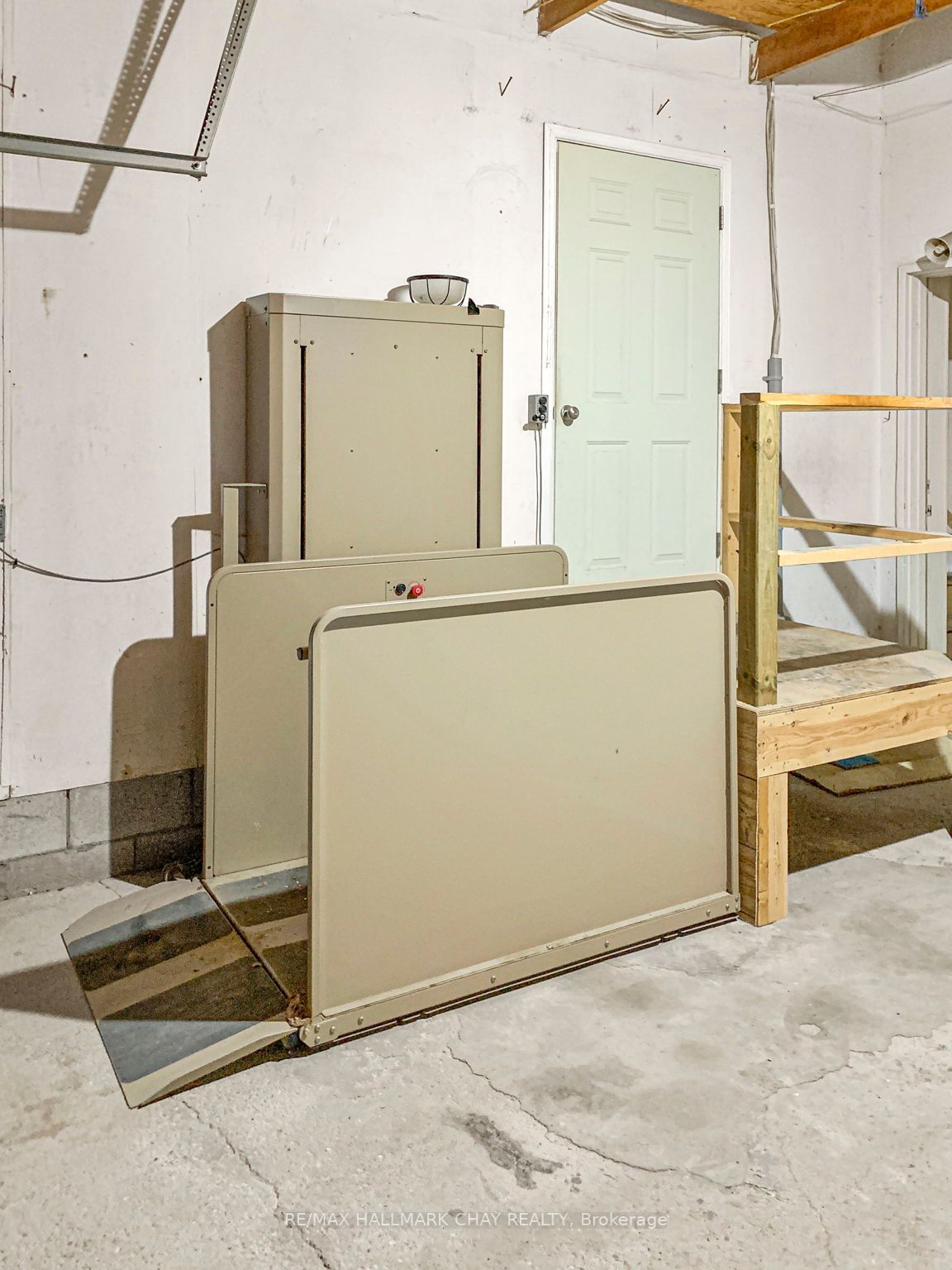 Listing Image 36