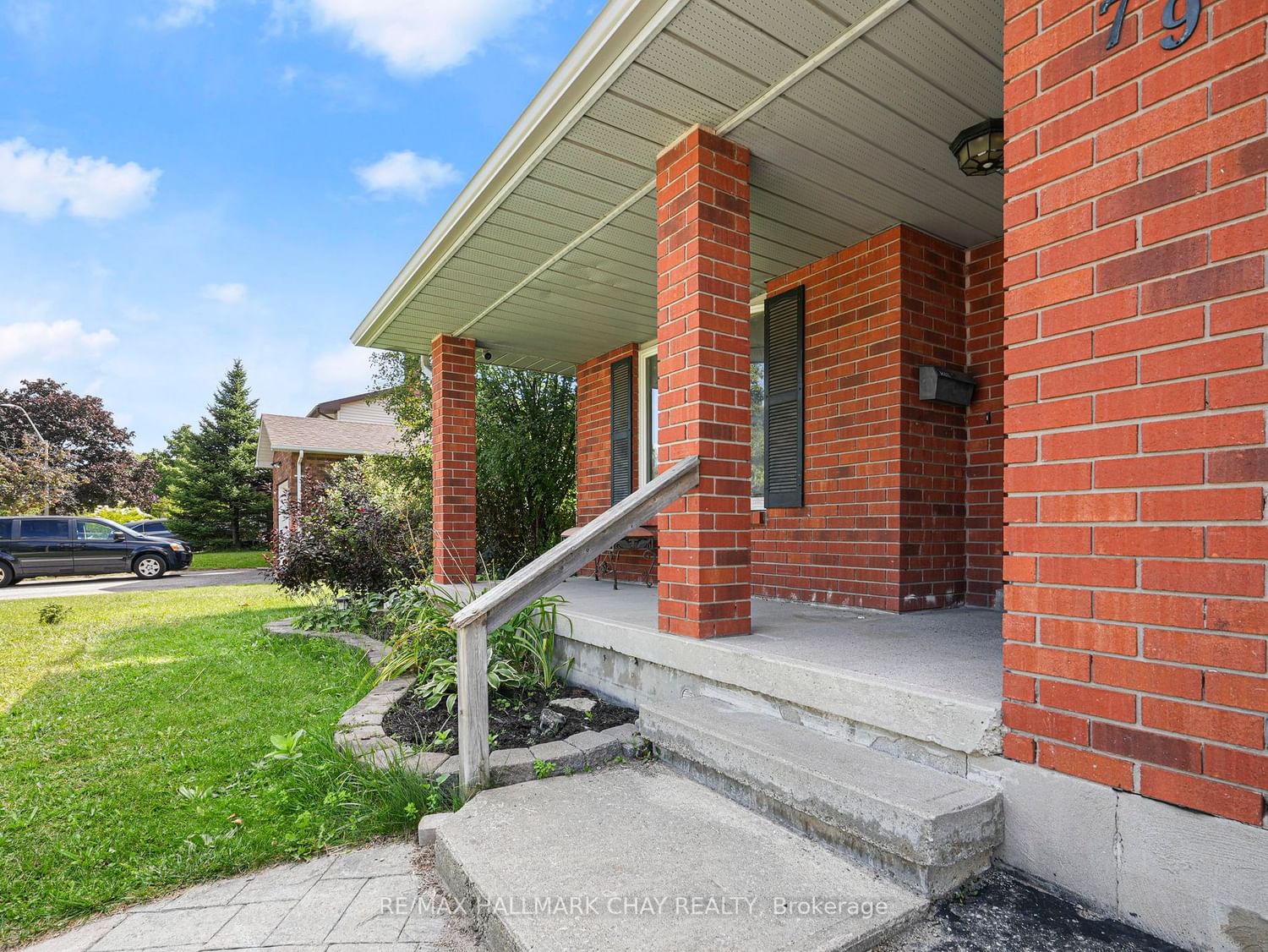 Listing Image 5