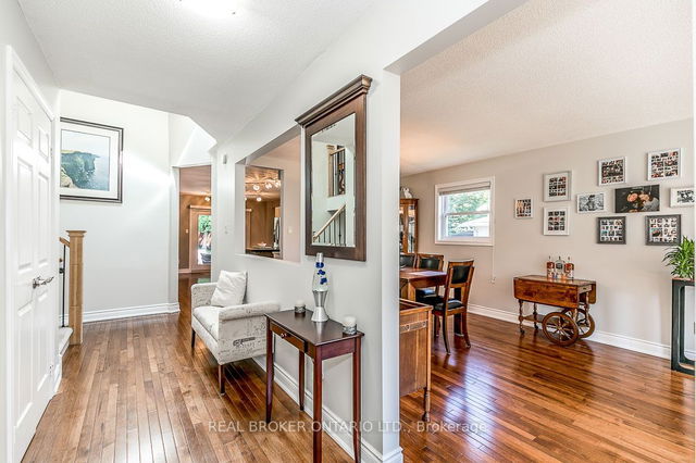 8 ENGEL Crescent