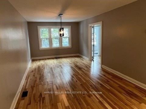 98 Blake St, Barrie, L4M 1J9 | Image 3