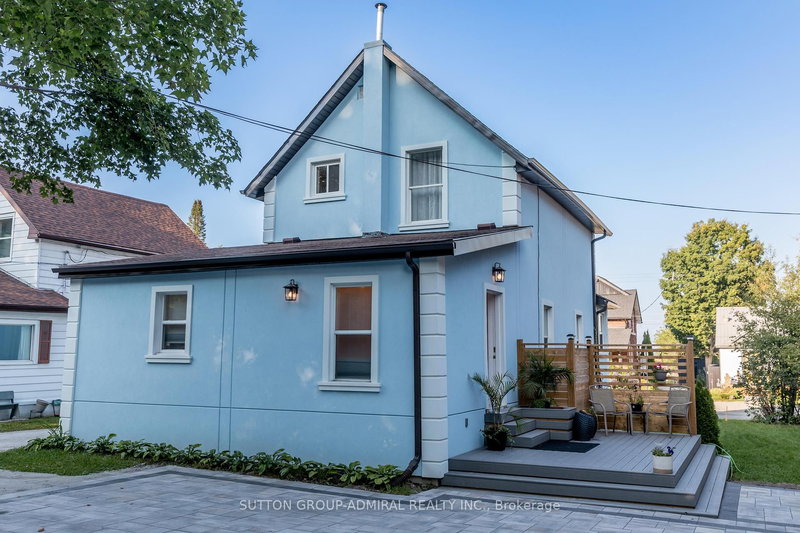 97 Laclie St, Orillia, L3V 4W9 | Image 3