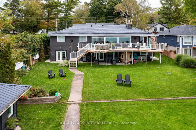 8 Tiny Beaches Road