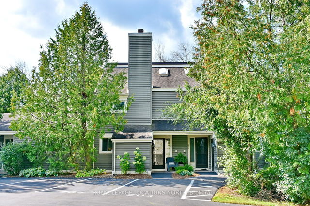 207 Escarpment Crescent