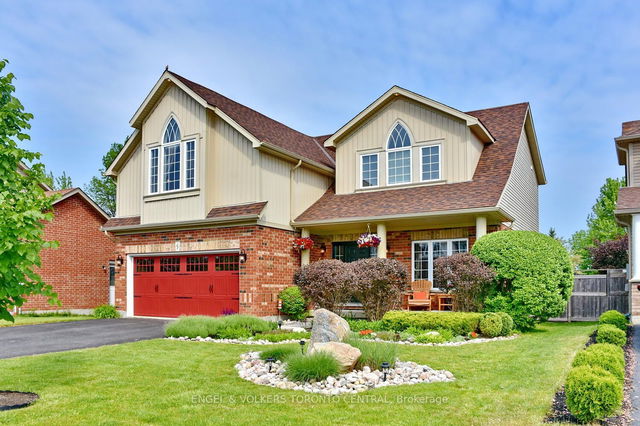 17 Chamberlain Crescent