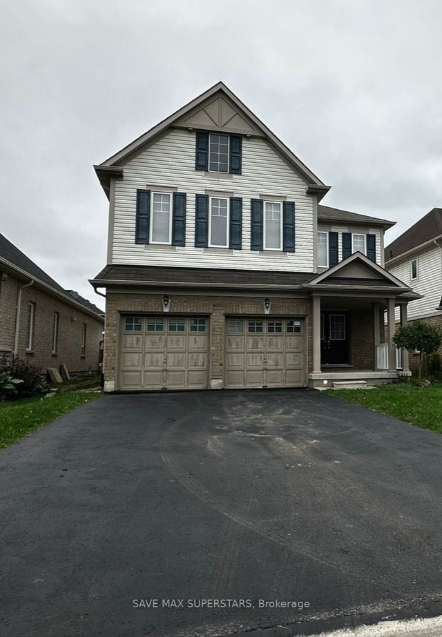 67 Versallies Crescent