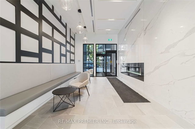 523 - 681 Yonge Street