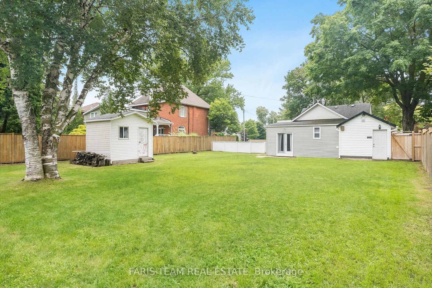 Listing Image 3