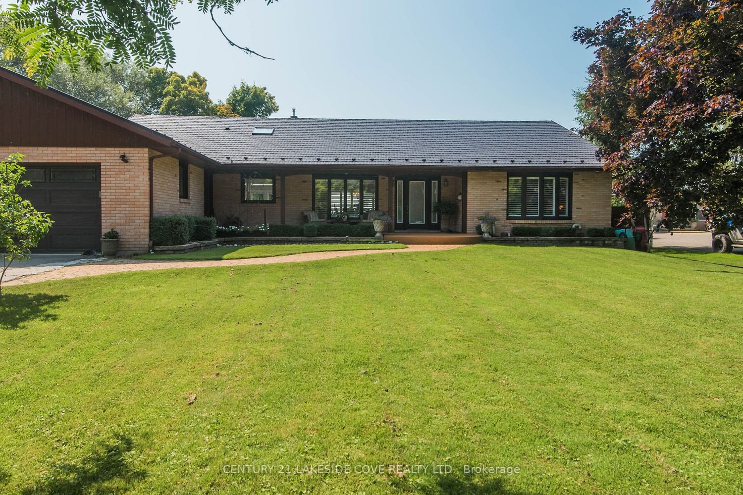 Listing Image 3