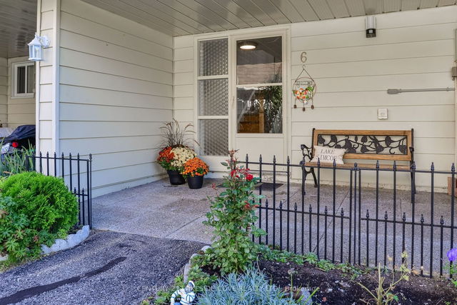 6 - 4 Paradise Boulevard