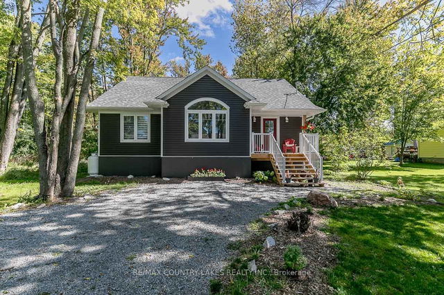 2589 Lakeshore Drive