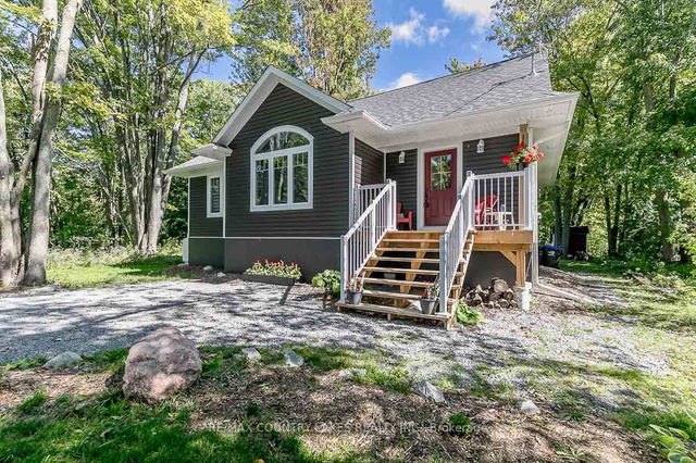 2589 Lakeshore Drive