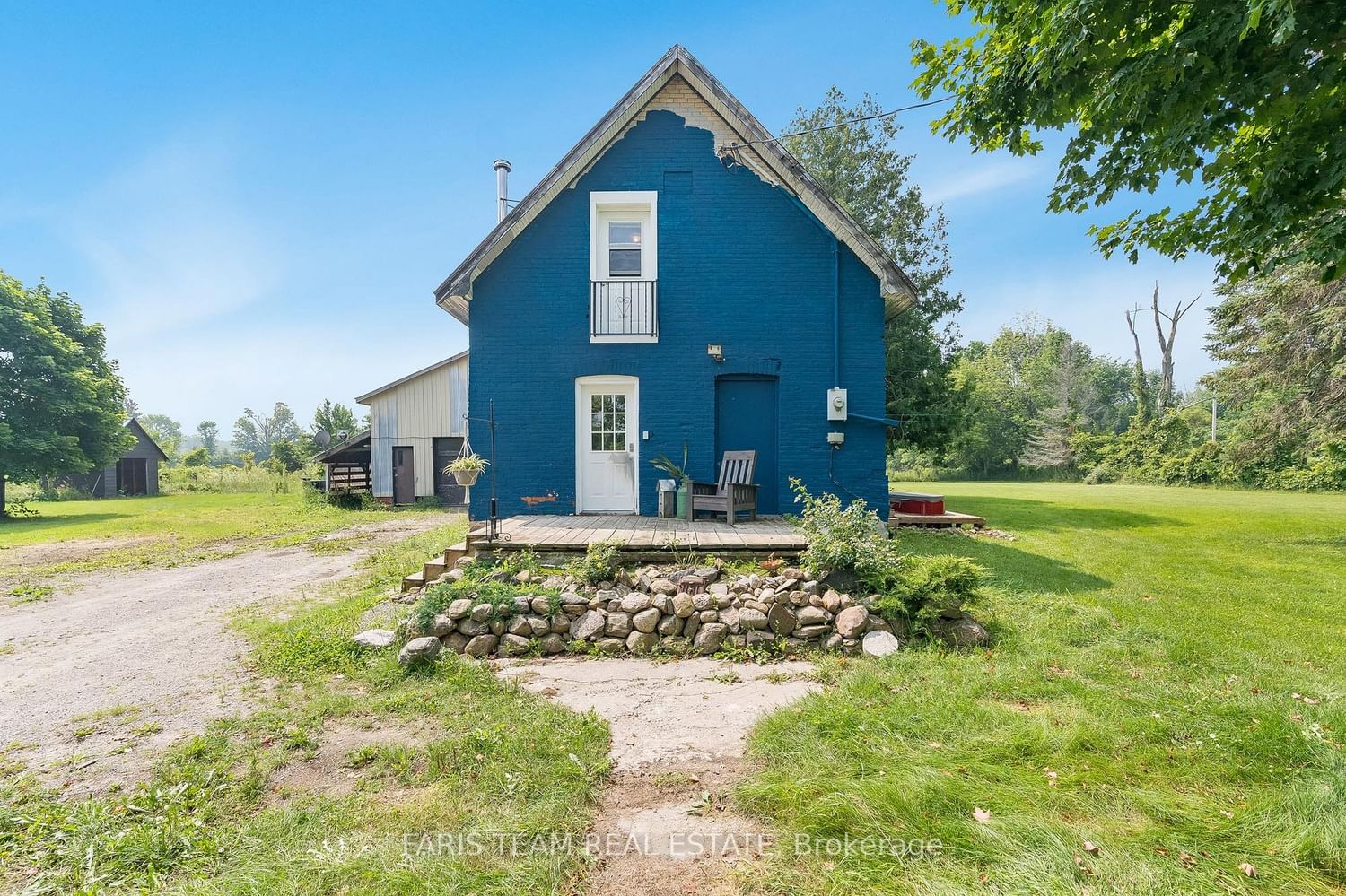 Listing Image 3