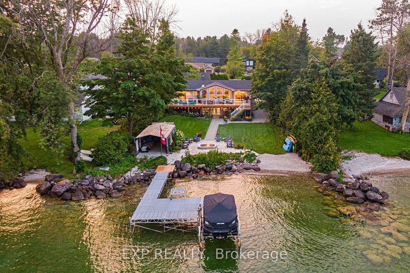 95 Lakeshore Rd E, Oro-Medonte, L0L 2E0 | Image 2