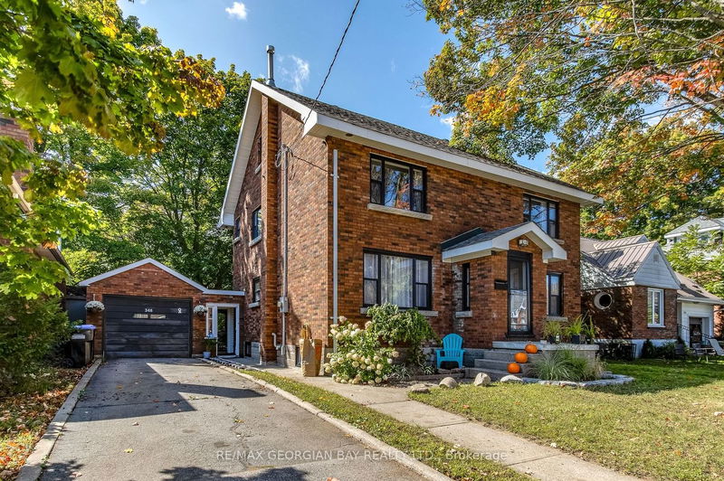 home for sale on 348 Manly Street E
