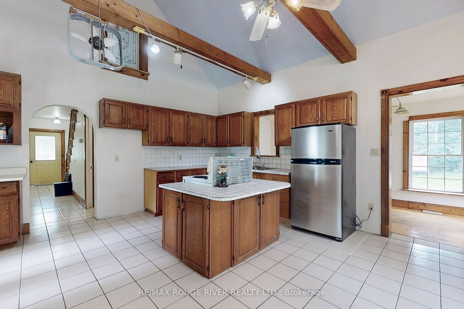 Listing Image 7