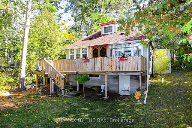 2195 Tiny Beaches Road